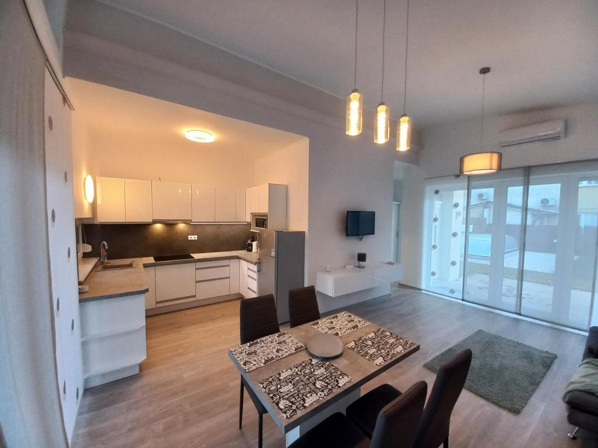 Villa Bori Сиофок Екстериор снимка