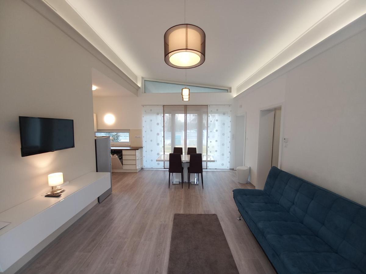 Villa Bori Сиофок Екстериор снимка