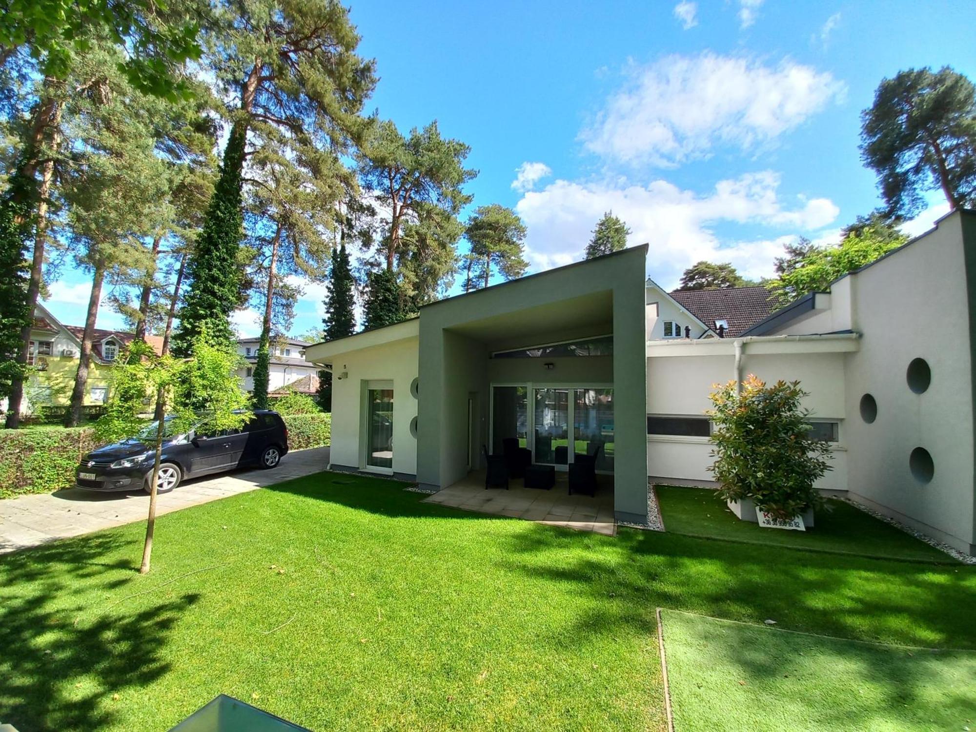Villa Bori Сиофок Екстериор снимка