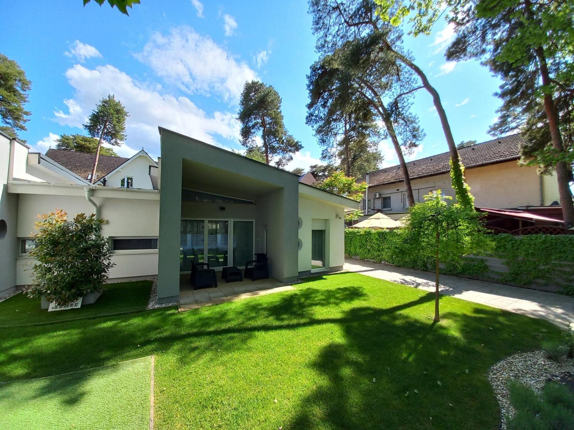 Villa Bori Сиофок Екстериор снимка