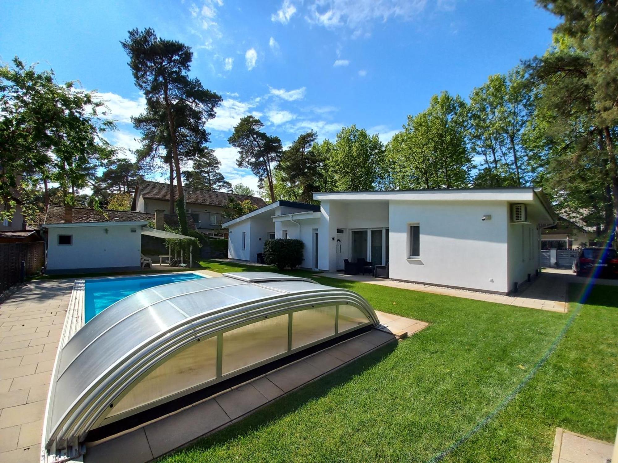 Villa Bori Сиофок Екстериор снимка